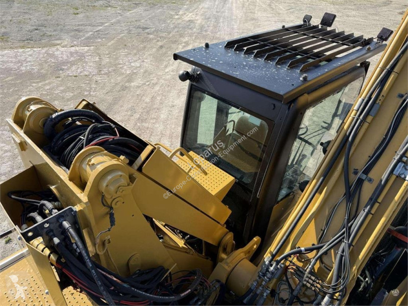 جرافة Caterpillar M DLMH