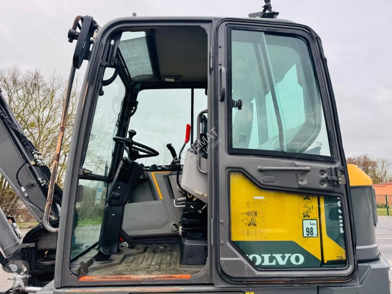 Rýpadlo Volvo  EW60E