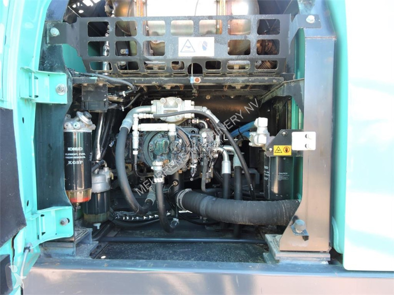جرافة Kobelco SK210