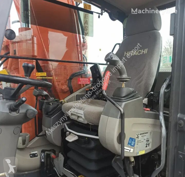 Экскаватор Hitachi