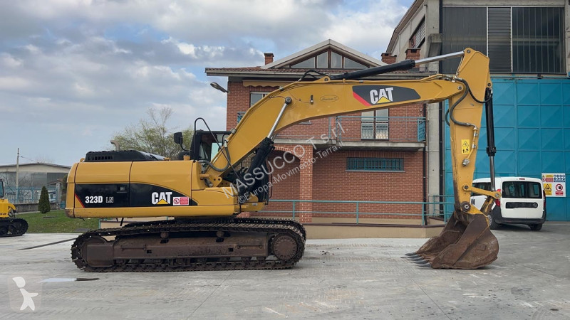 جرافة Caterpillar
