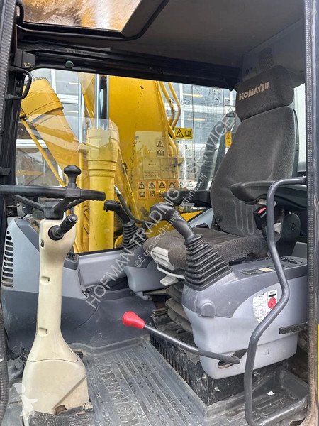 جرافة Komatsu