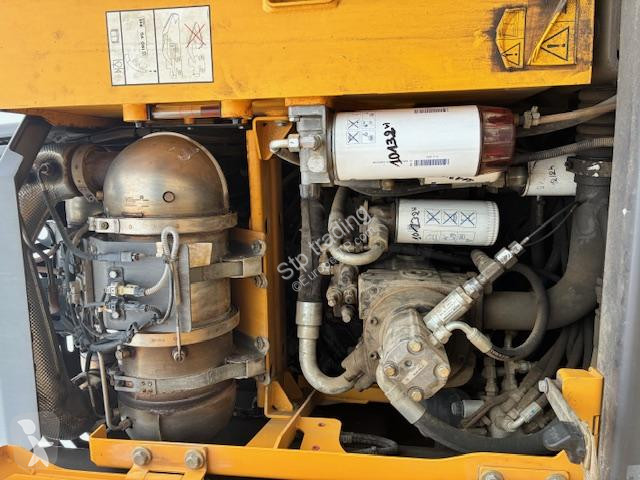 جرافة Volvo WR150