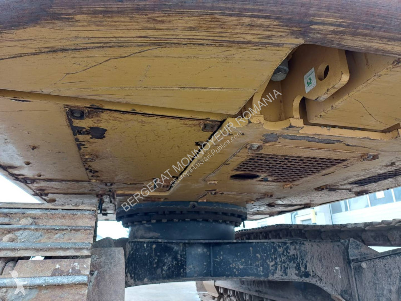 Excavator Caterpillar 318FL