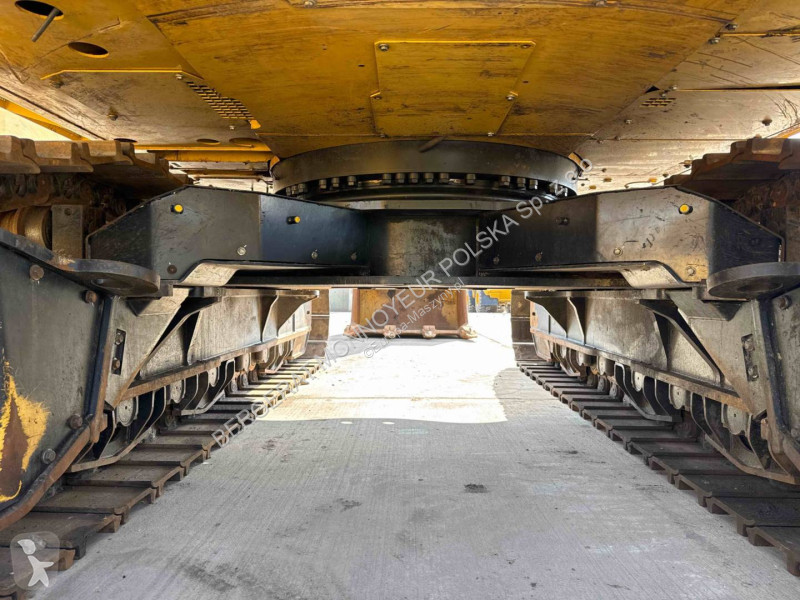 Graafmachine Caterpillar 374