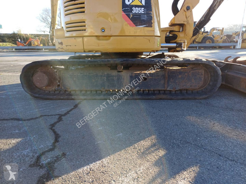 جرافة Caterpillar 305E2