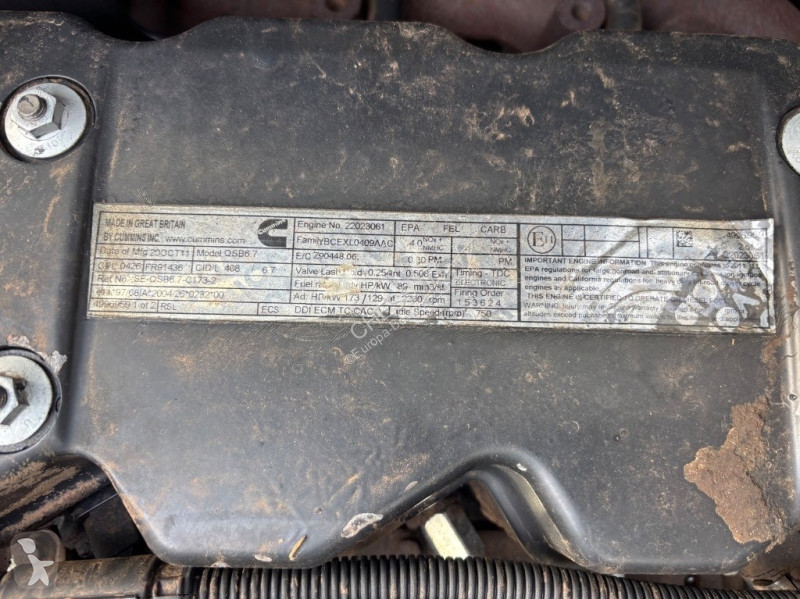 Escavatore Sennebogen 825