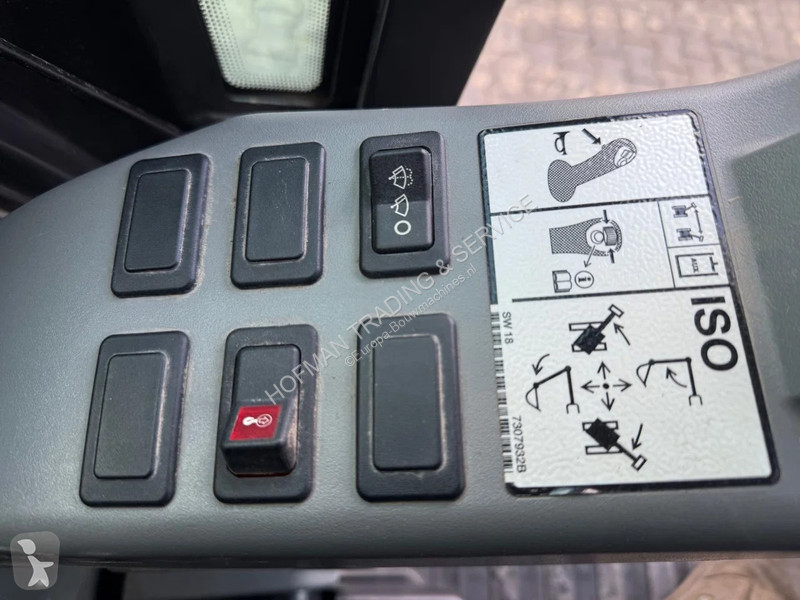 Lopatový nakládač Bobcat z
