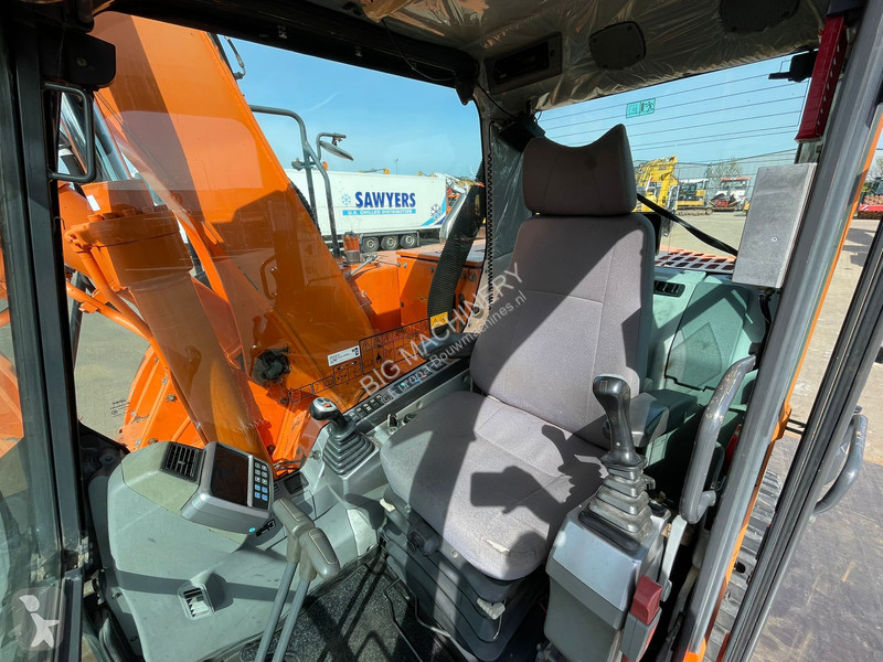 جرافة Doosan