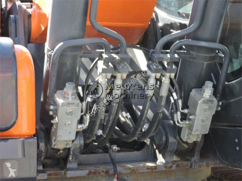 جرافة Doosan