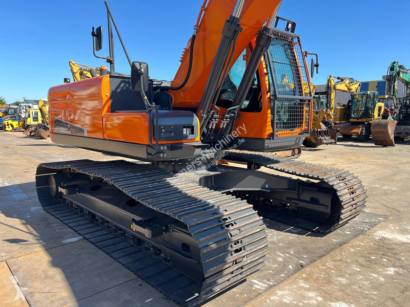 Lopatový nakládač Develon DX220LCA-2M tier 2...