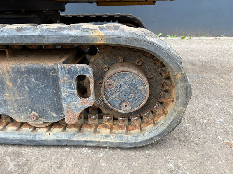Rýpadlo Caterpillar 3018-05