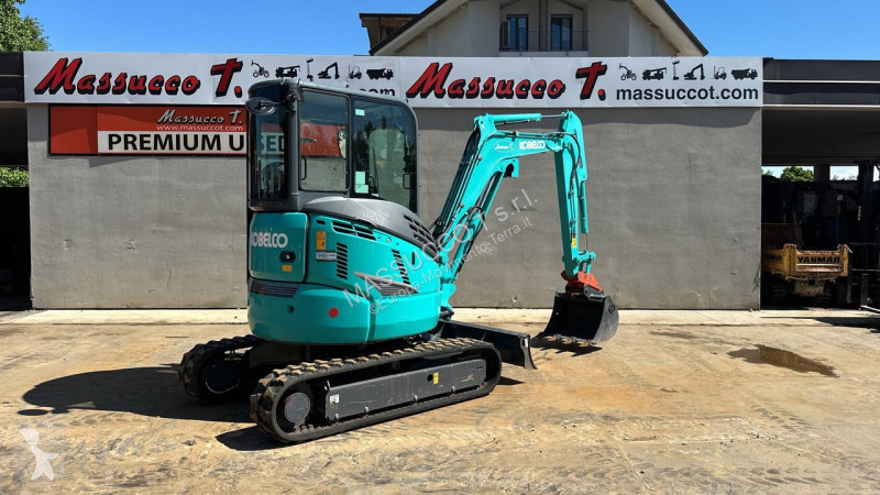 جرافة Kobelco SK28SR-6E