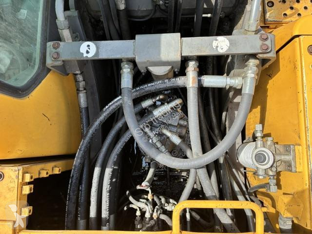 Rýpadlo Volvo EC210