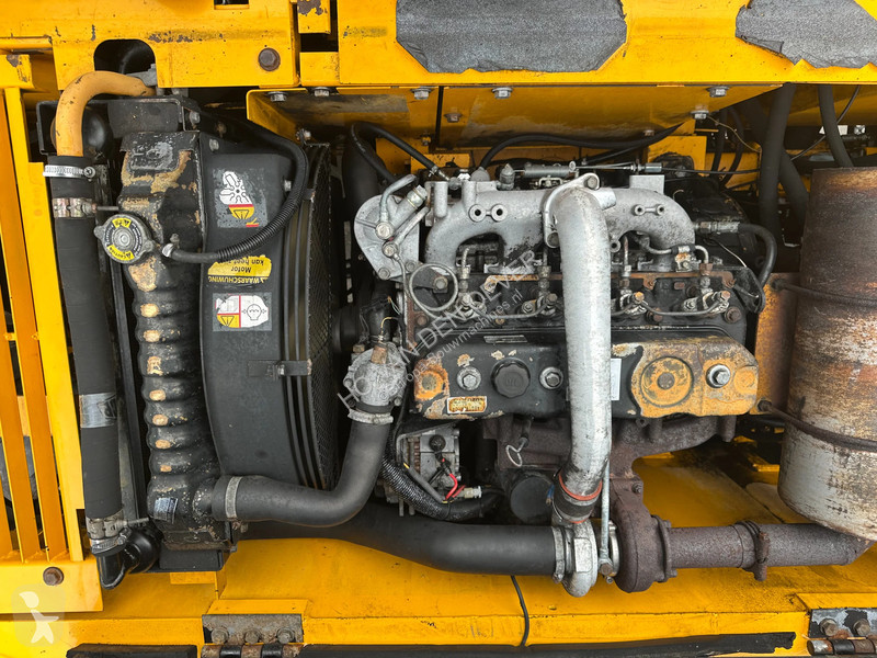 جرافة JCB