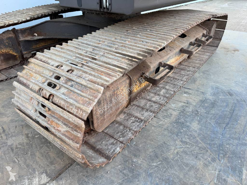 Rýpadlo Volvo L - Triple Boom / Hammer Lines