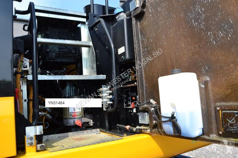جرافة Caterpillar F