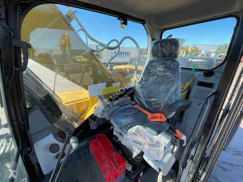 Excavator Caterpillar 3