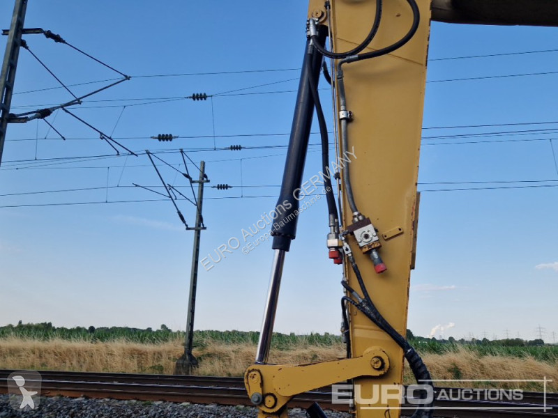 Escavatore Caterpillar D