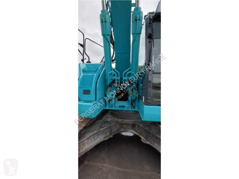 Rýpadlo Kobelco SK260