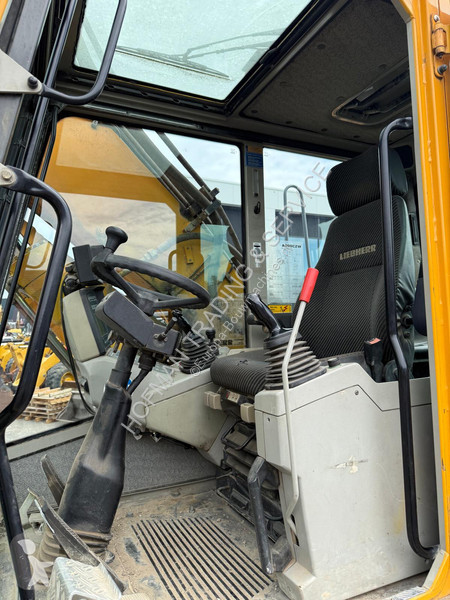 جرافة Liebherr ZW