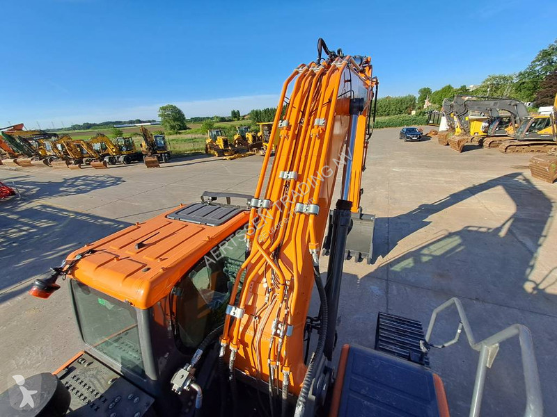Skovl Develon DX300LC-7M (2 Unused units...