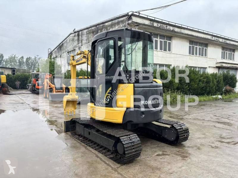 Lopatový nakládač Komatsu