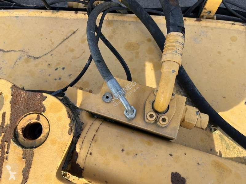 جرافة Liebherr - POUR PIECES