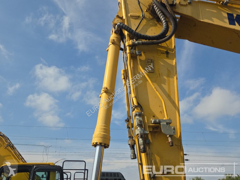 Excavadora Komatsu 10