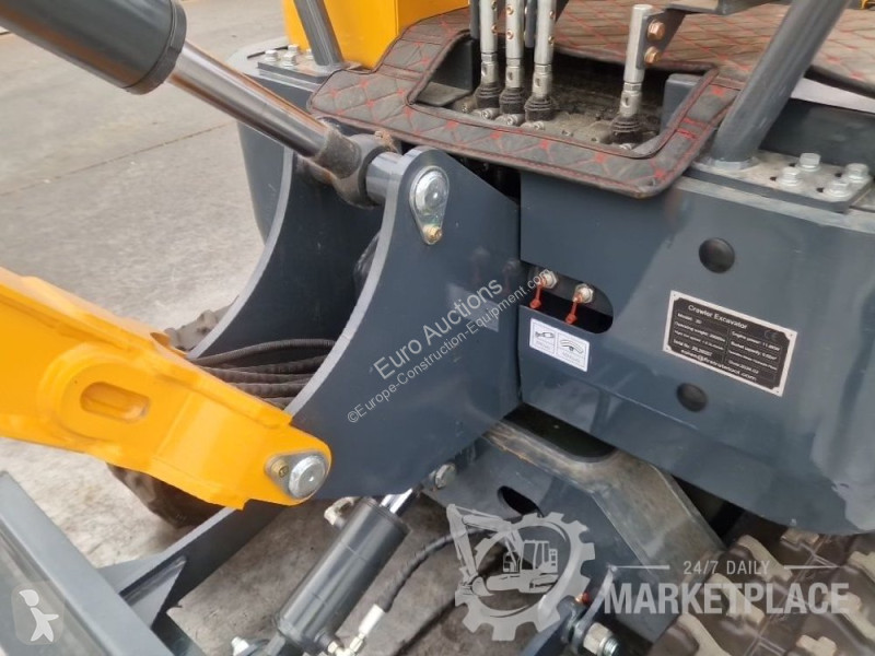 Екскаватор Captok CK20