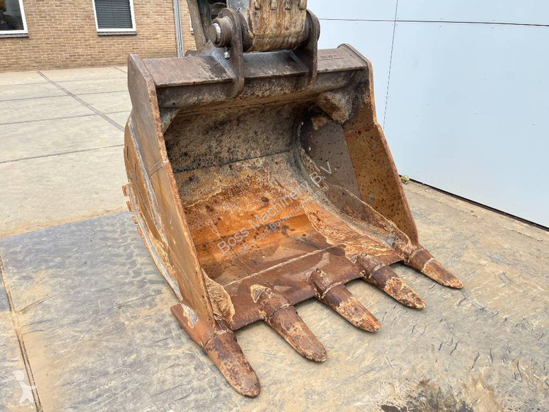 Rýpadlo Volvo - Automatic Greasing / Quick Coupler