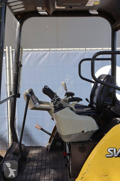 Rýpadlo Yanmar SV16