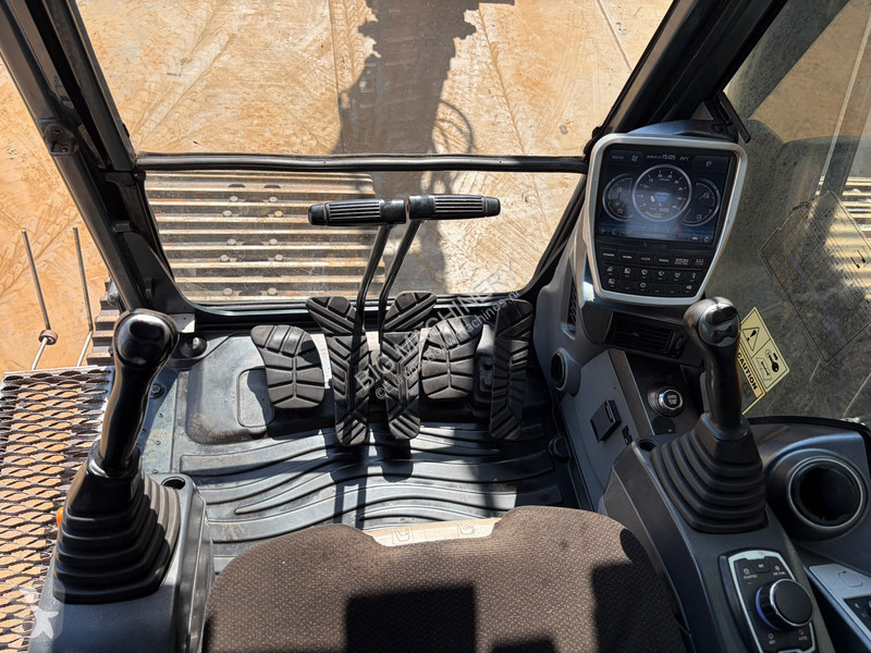 Rýpadlo Hyundai HX330