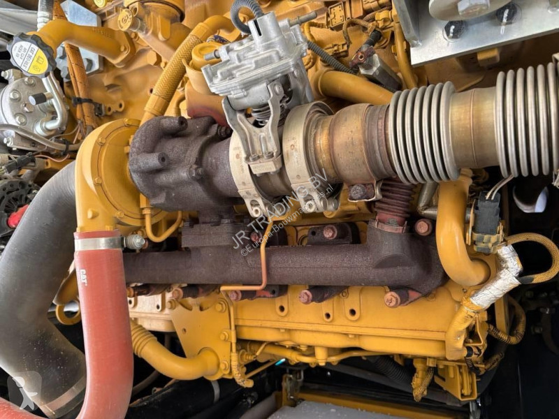 جرافة Caterpillar M 320 F