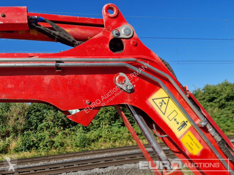 جرافة Yanmar ViO33-U