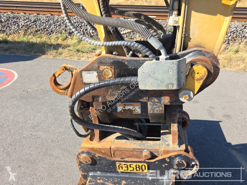 جرافة Caterpillar F