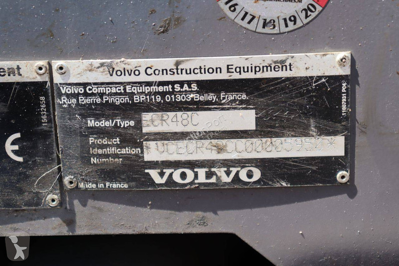 Rýpadlo Volvo ECR48C