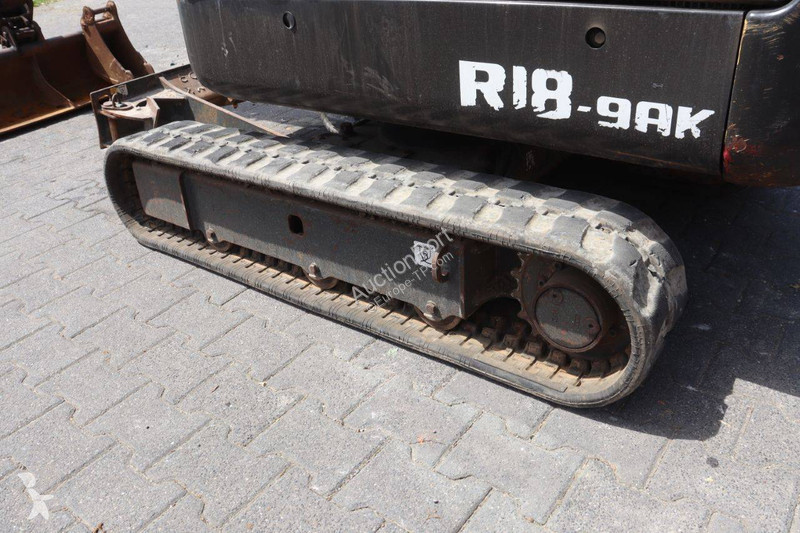 جرافة Hyundai R18-9AK