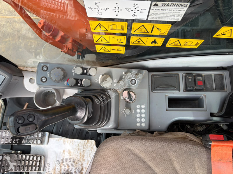 Rýpadlo Hitachi 5LC