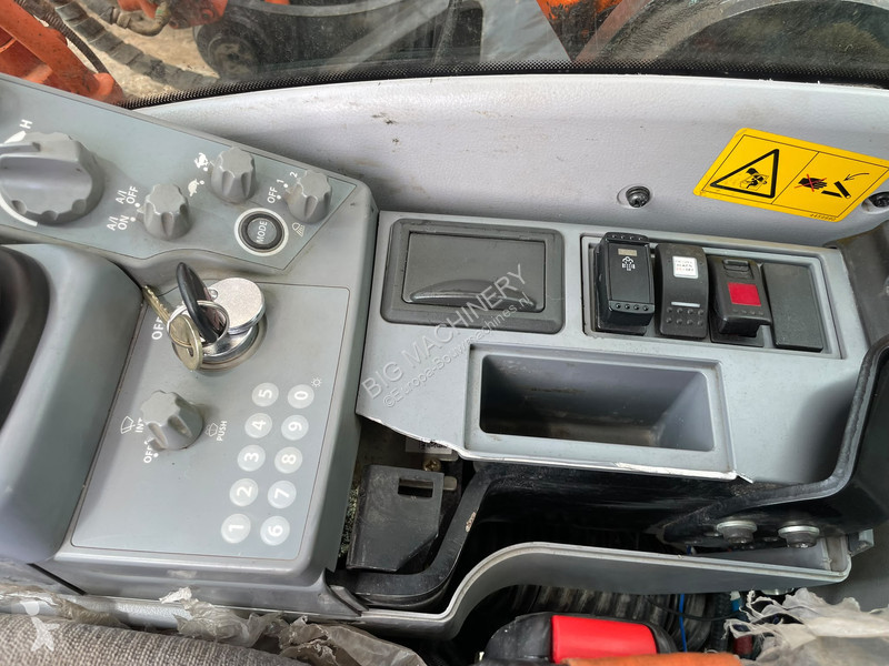 Skovl Hitachi 6