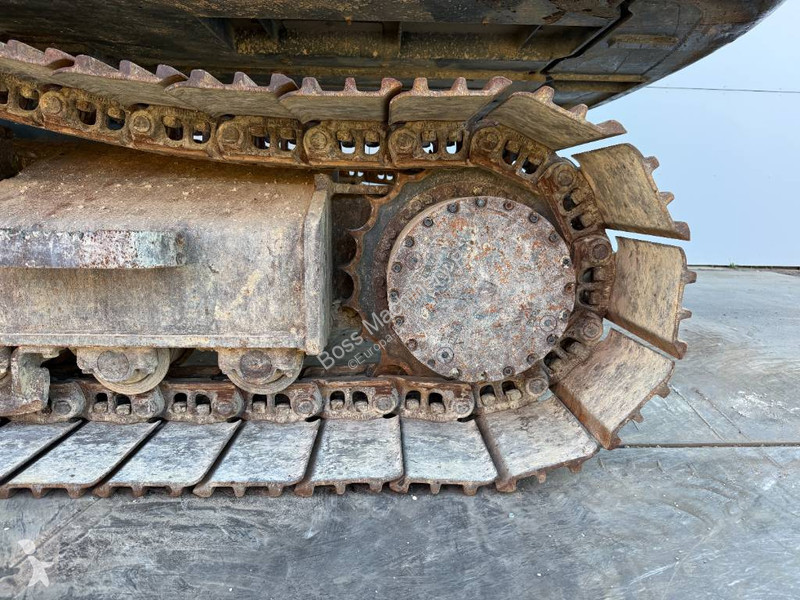 جرافة Hyundai - 360° Camera / Automatic Greasing