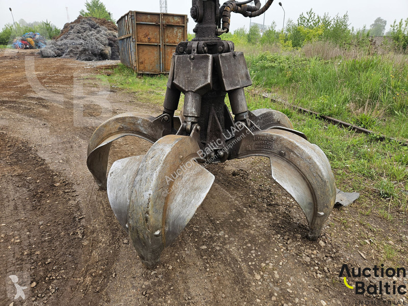Excavator Terex
