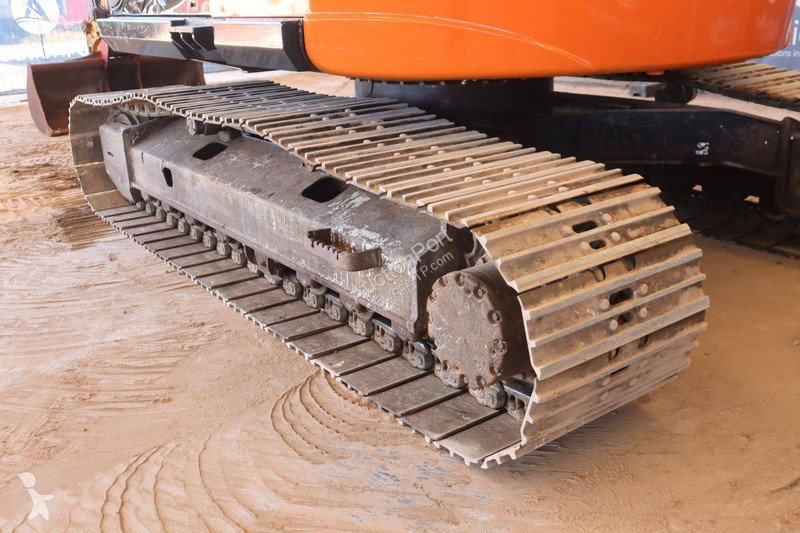 Excavator Hitachi ZAXIS 225USLC-5B