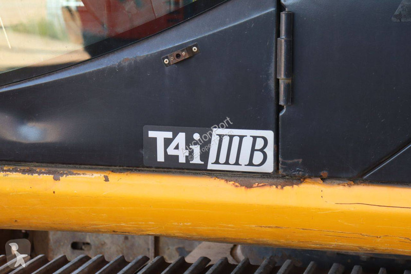 Excavator JCB
