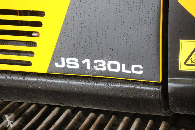 Excavator JCB