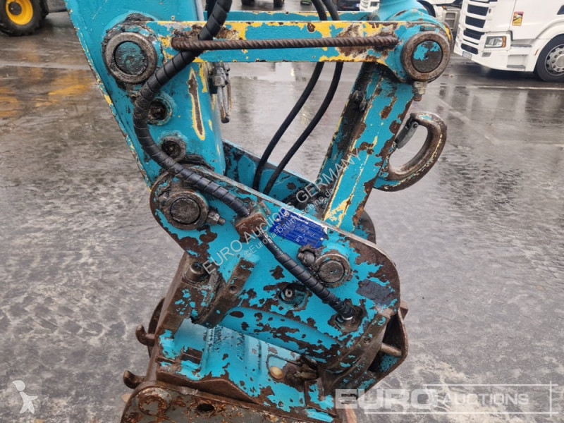 Excavator New Holland