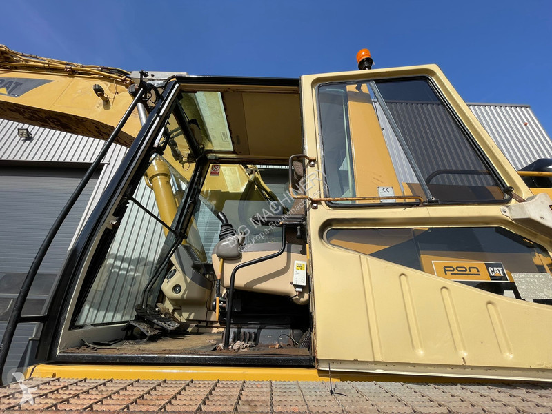 Excavadora Caterpillar