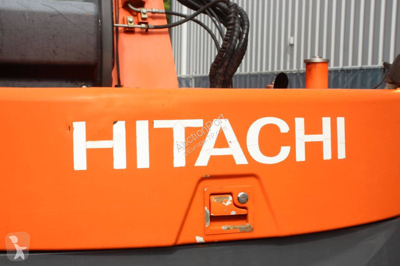 Excavadora Hitachi