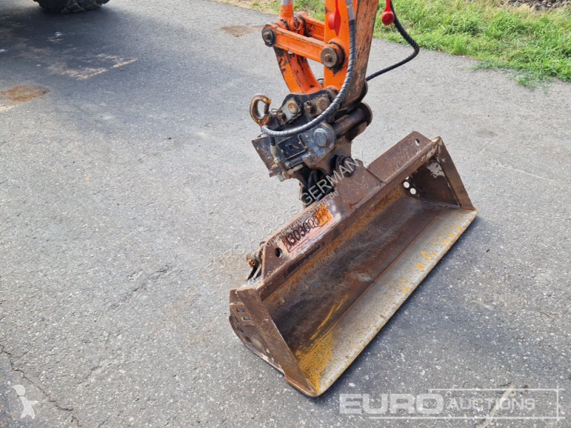 Багер Kubota U274