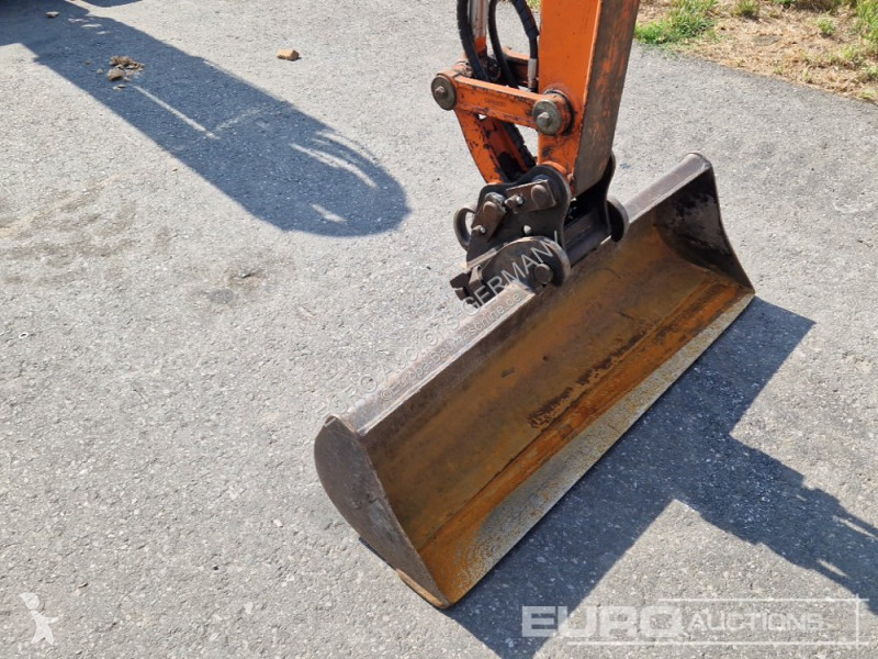 Багер Kubota U274